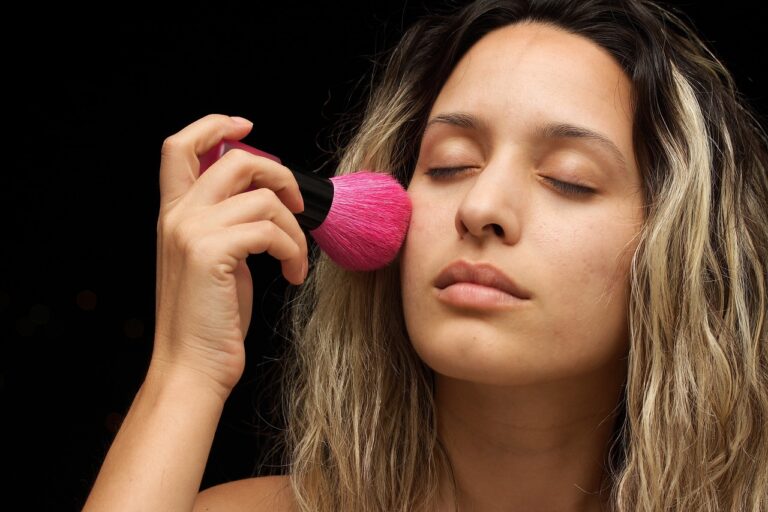 Fashion and Social Change: How Clothing Reflects and Responds to Societal Shifts